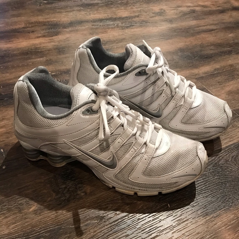Women’s Nike Shox